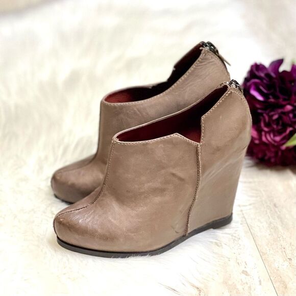 Leather Luxury Rebel Sora Wedge Ankle Booties 408 Women’s Designer Edgy - Picture 12 of 12